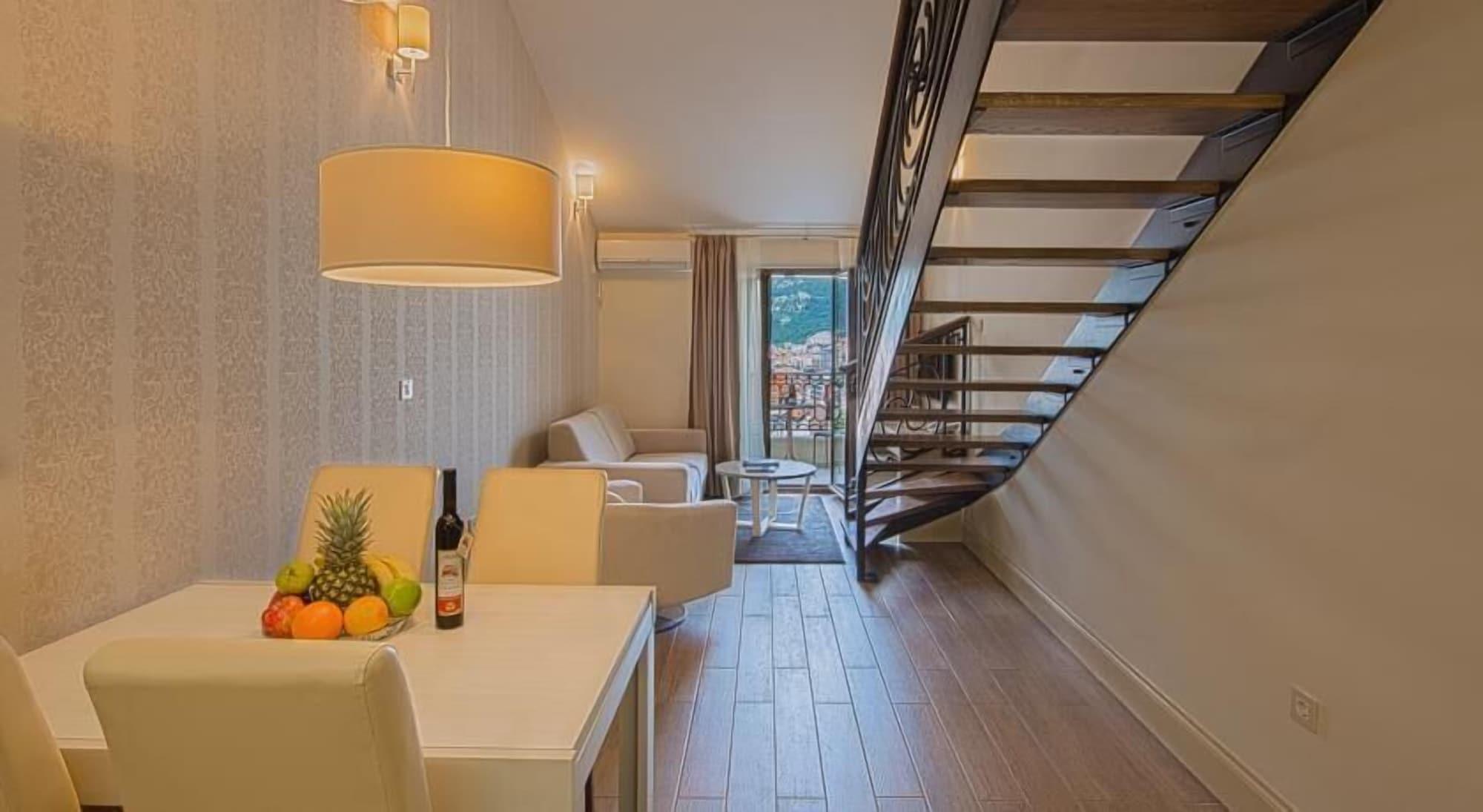 Aparthotel Villa Aria Будва Экстерьер фото