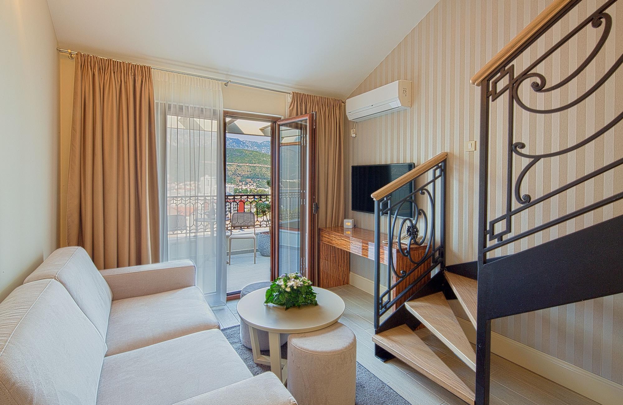 Aparthotel Villa Aria Будва Экстерьер фото