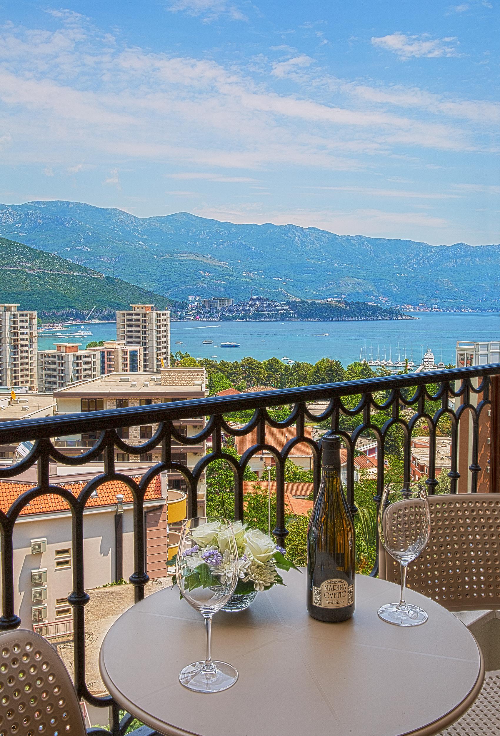 Aparthotel Villa Aria Будва Экстерьер фото