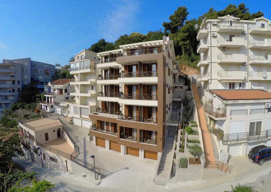 Aparthotel Villa Aria Будва Экстерьер фото