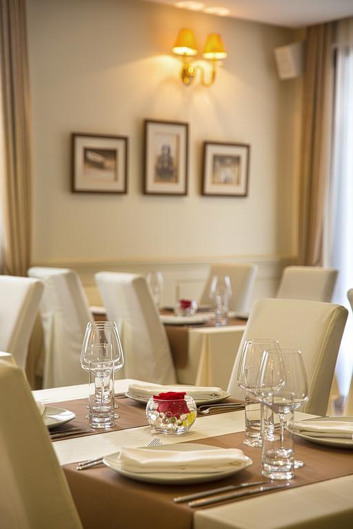 Aparthotel Villa Aria Будва Экстерьер фото