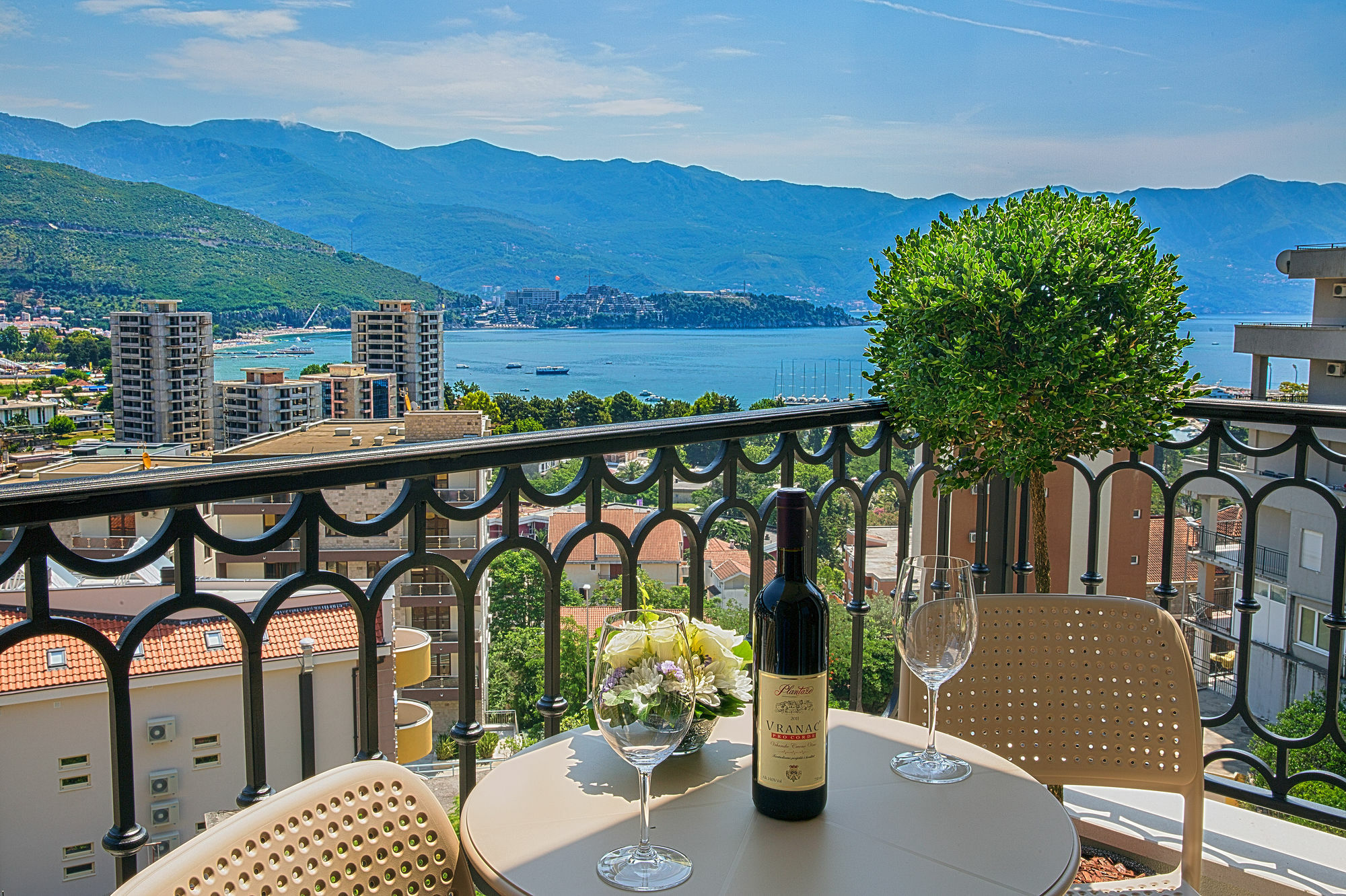 Aparthotel Villa Aria Будва Экстерьер фото